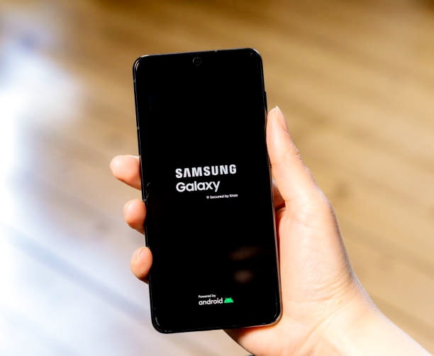 How to Turn off Samsung Phone